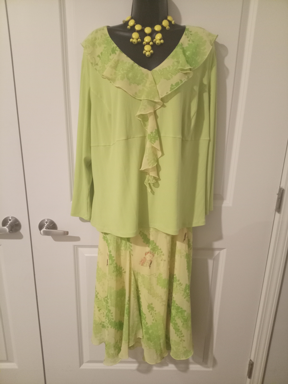 Giorgio Fiorline Plus Sz Lime Green Ruffle Long Sleeve Dress Set